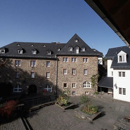 Ferienwohnungen Burg モンシャウ エクステリア 写真
